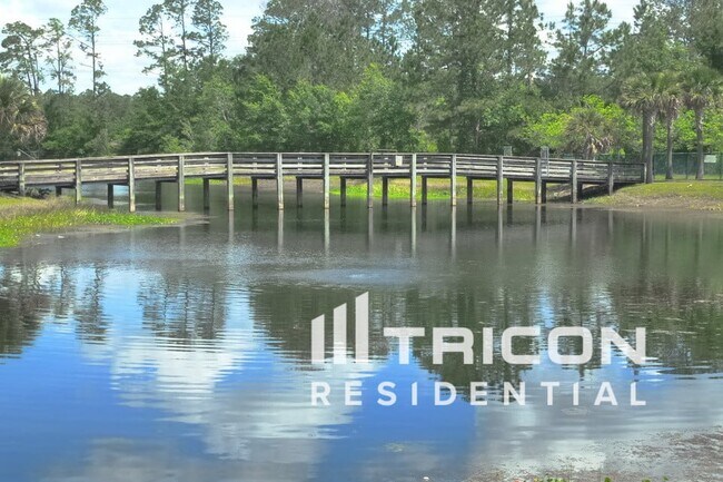 Building Photo - 1312 Sarahs Landing Dr