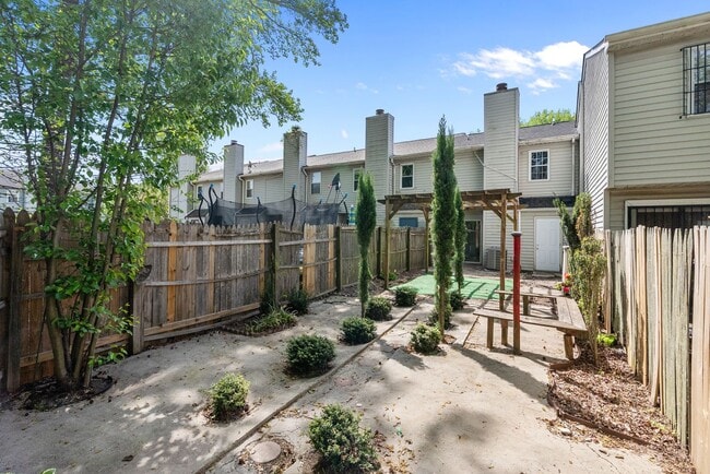 Building Photo - 5516 Amhurst Ct