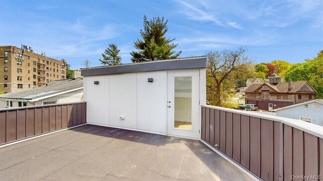 Building Photo - 16 Tiernans Ln