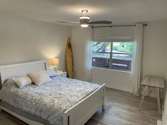 Building Photo - "Charming 1-Bedroom Oasis with Spacious Living in the Heart of Coral Gables!"