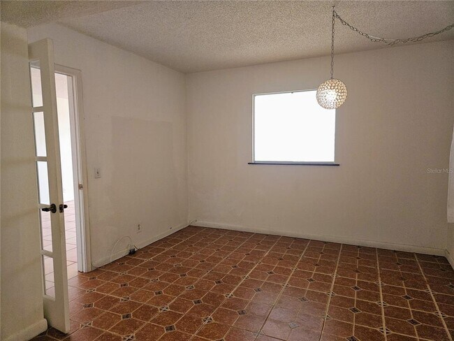 Building Photo - 6218 Palma Del Mar Blvd S
