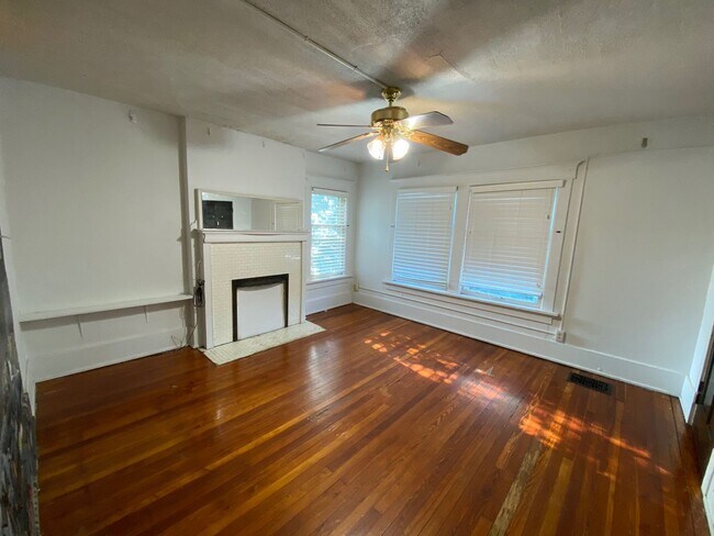 Building Photo - 68 E 17th Ave