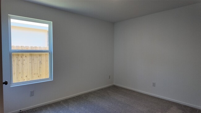 Building Photo - 14833 N Ascot Bnd Cir