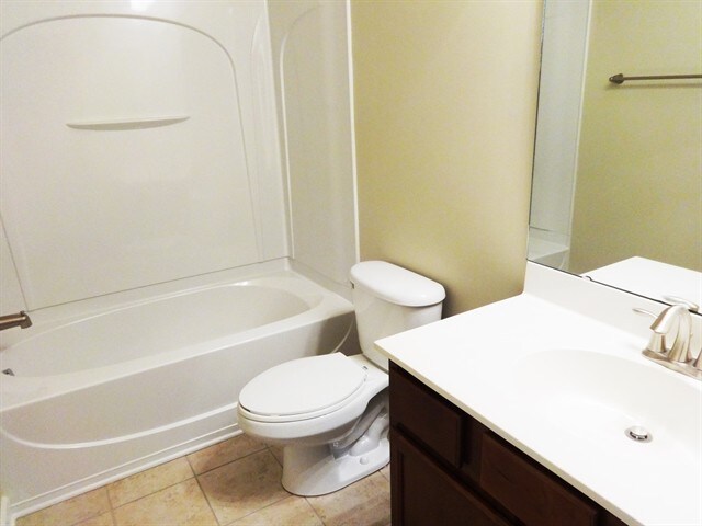 Building Photo - 515 Crossland Dr