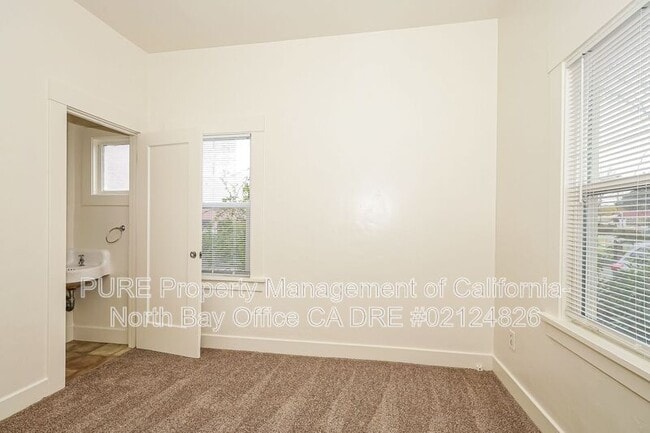 Building Photo - 73 Brookwood Ave