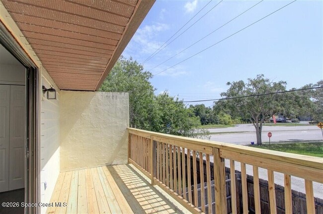 Building Photo - 283 E Towne Pl