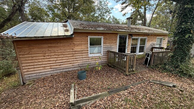 Building Photo - STE GENEVIEVE - Private Cottage with Lake ...