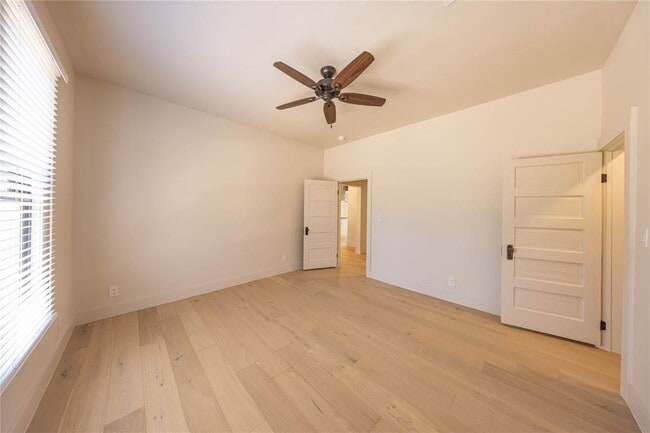 Building Photo - 12900 Ranch Rd 12