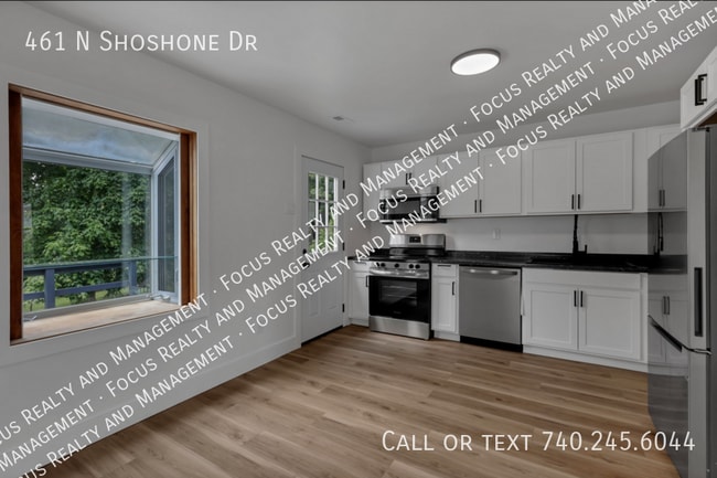 Building Photo - 461 N Shoshone Dr