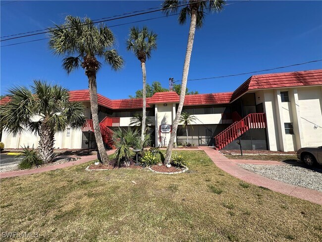 Building Photo - 1376 Archer St