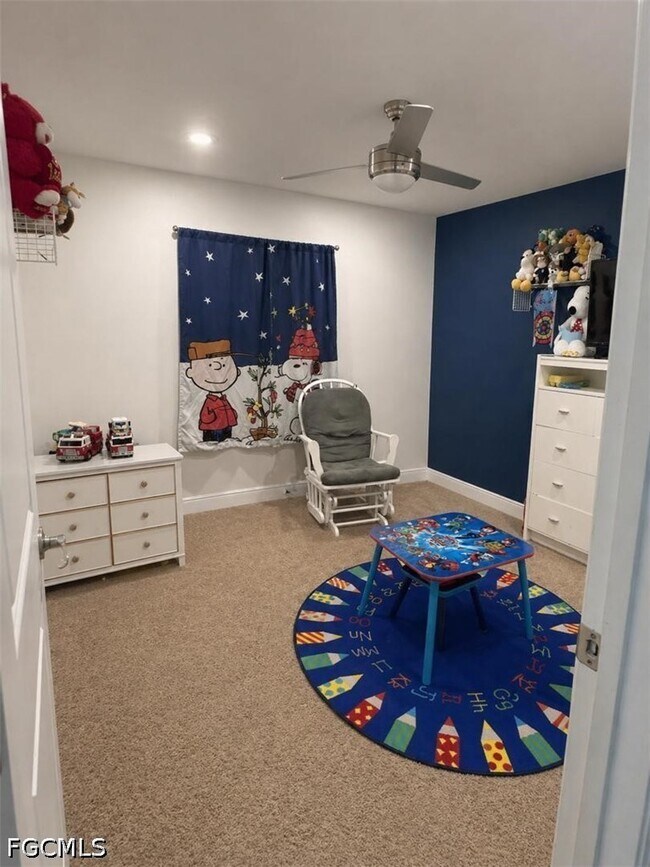 Building Photo - 180 SW Voltair Terrace