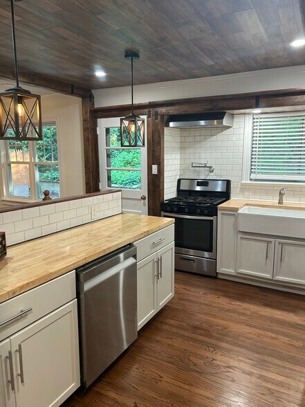 Kitchen - 52 Hammond Rd
