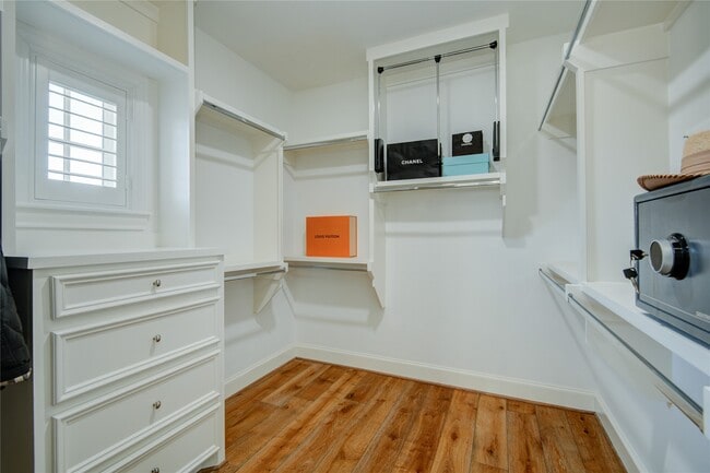 Building Photo - 1224 Mosaico Ln