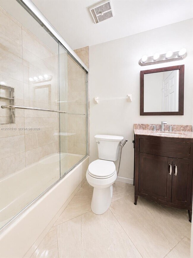 Building Photo - 12686 Westhampton Cir