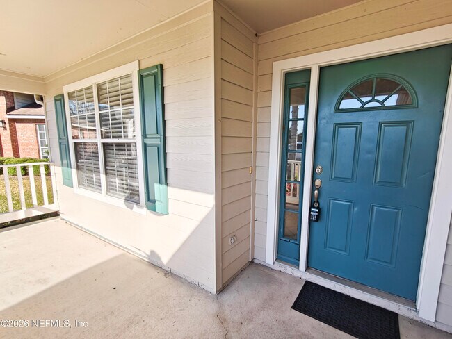 Building Photo - 1563 Lakeway Dr