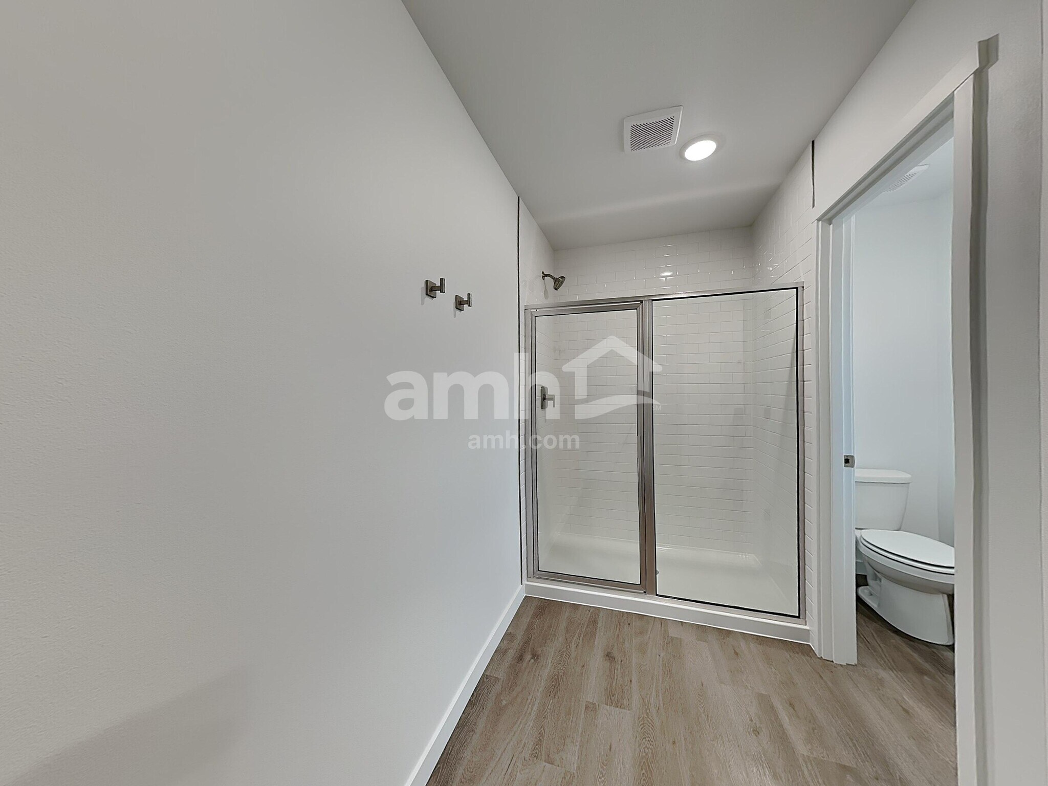 Building Photo - 5048 Washington St SE