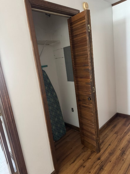 Building Photo - 657 Maine Ave