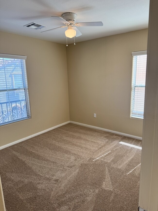 Building Photo - 10633 Chestnut Timber Ct