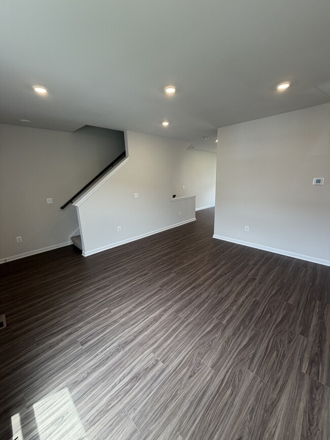 Building Photo - 18 Ironwood Ct