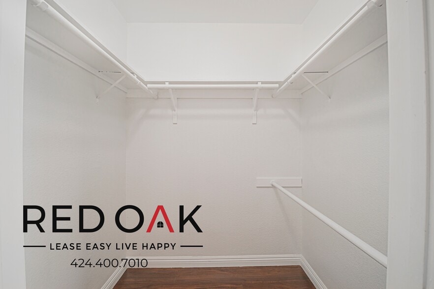 Building Photo - 3281 Sawtelle Blvd