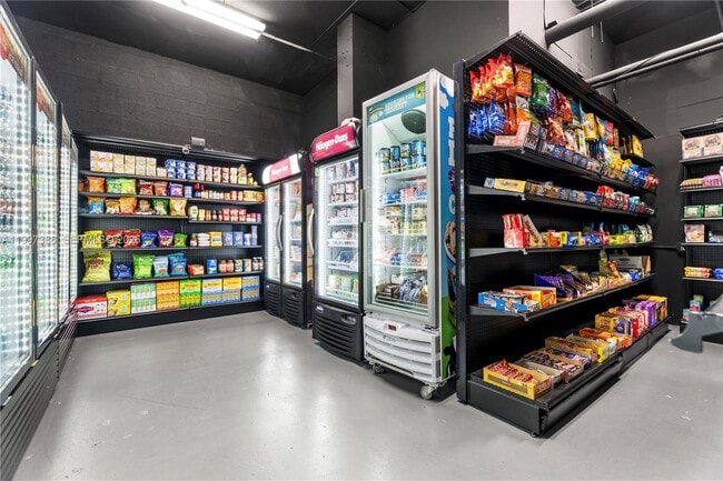 Building Photo - 770 Claughton Island Dr