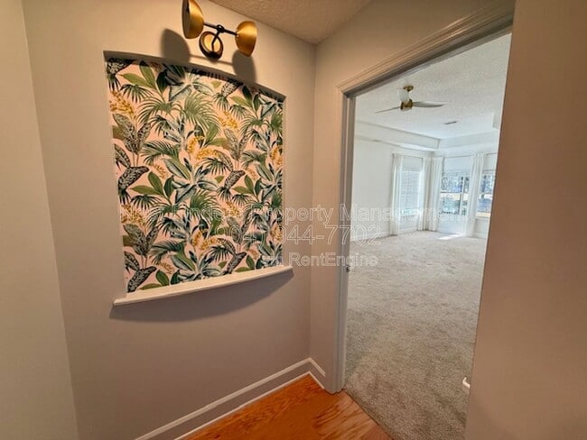 Building Photo - 424 Oak Pond Dr