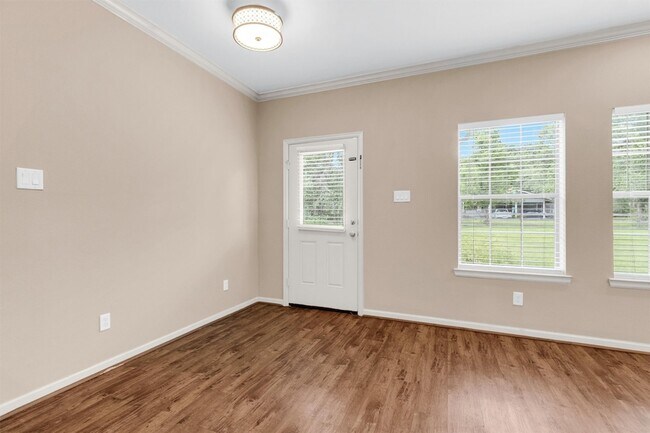 Building Photo - 26152 Avenue E