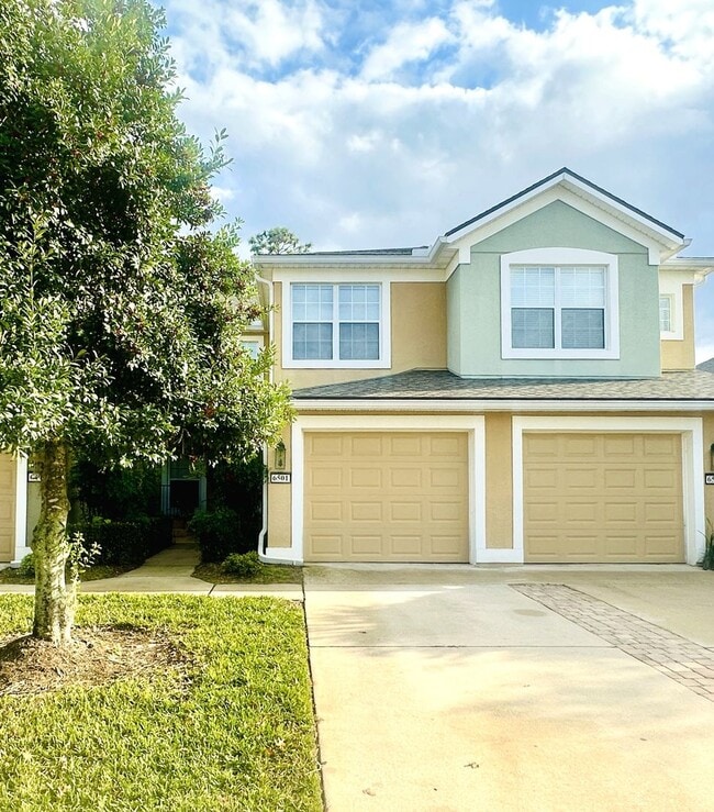 Building Photo - Spacious 2Bed/ 2Bath Condo With Office and 1-Car Garage - Bartram Park - Available NOW!