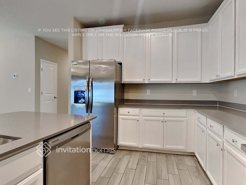 Building Photo - 11375 Oyster Creek Rd