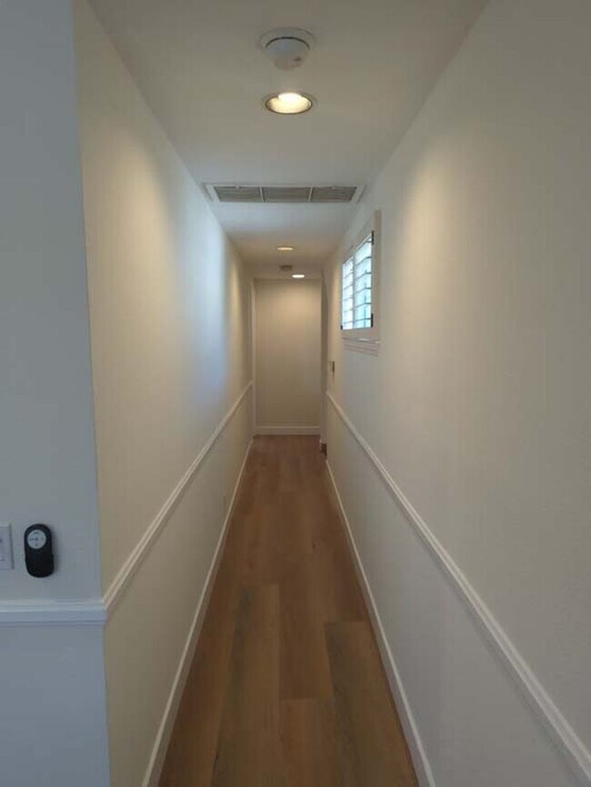 Building Photo - Beautiful and Spacious 4 Bed, 3 Bath Home ...