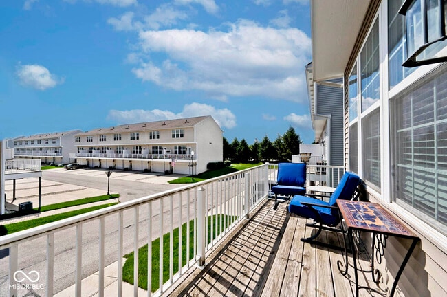 Building Photo - 12692 Tamworth Dr