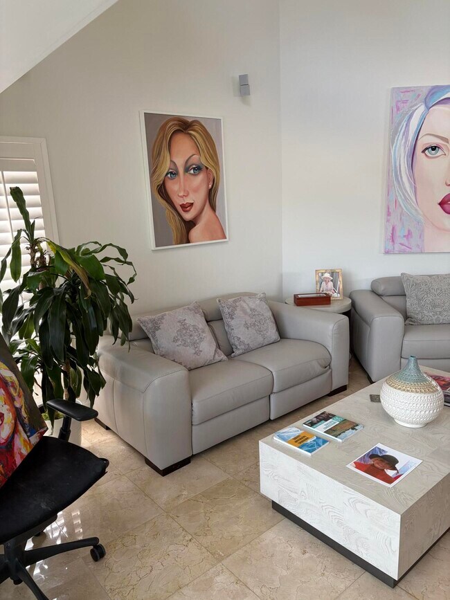 Building Photo - 13186 Touchstone Pl