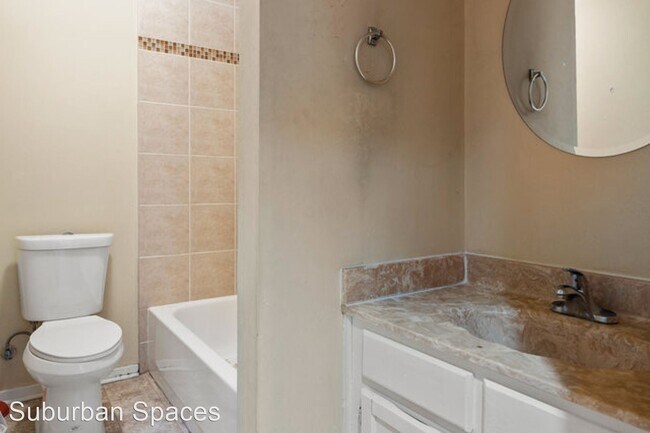 Building Photo - 2 br, 2 bath House - 5738 Spring Night