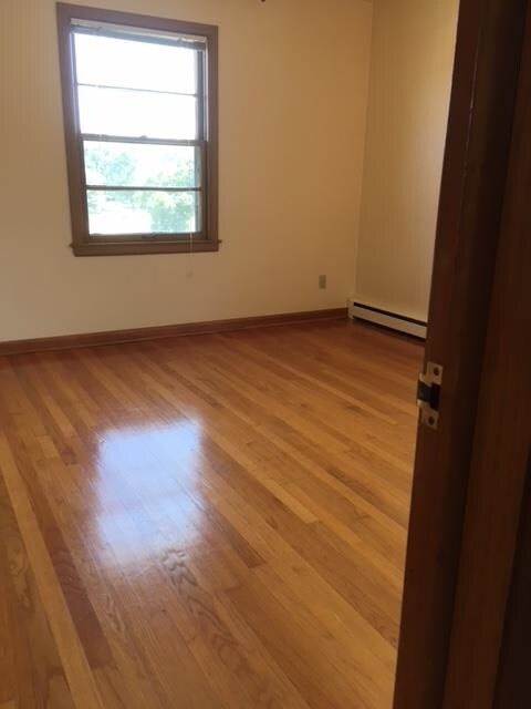 Building Photo - 925 Haywood Dr