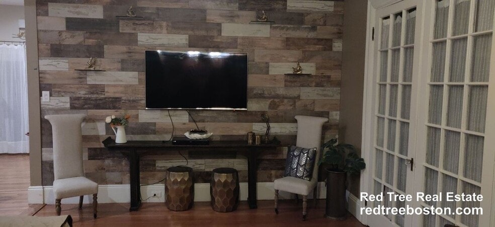 Building Photo - 108 Walnut St