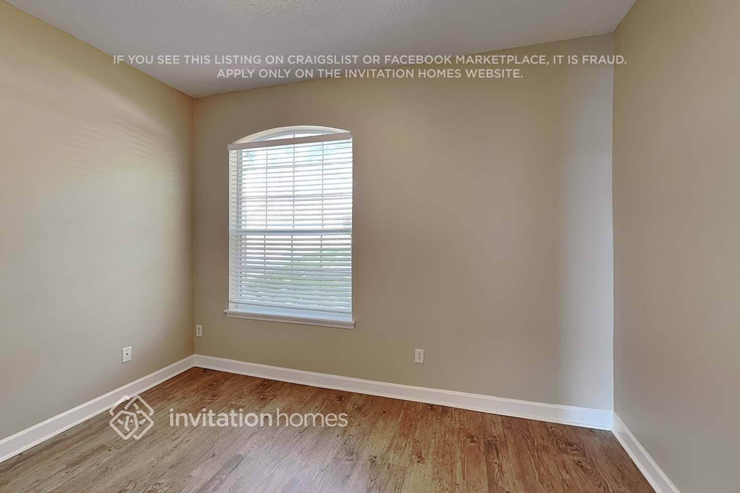 Building Photo - 1325 Golf Point Loop