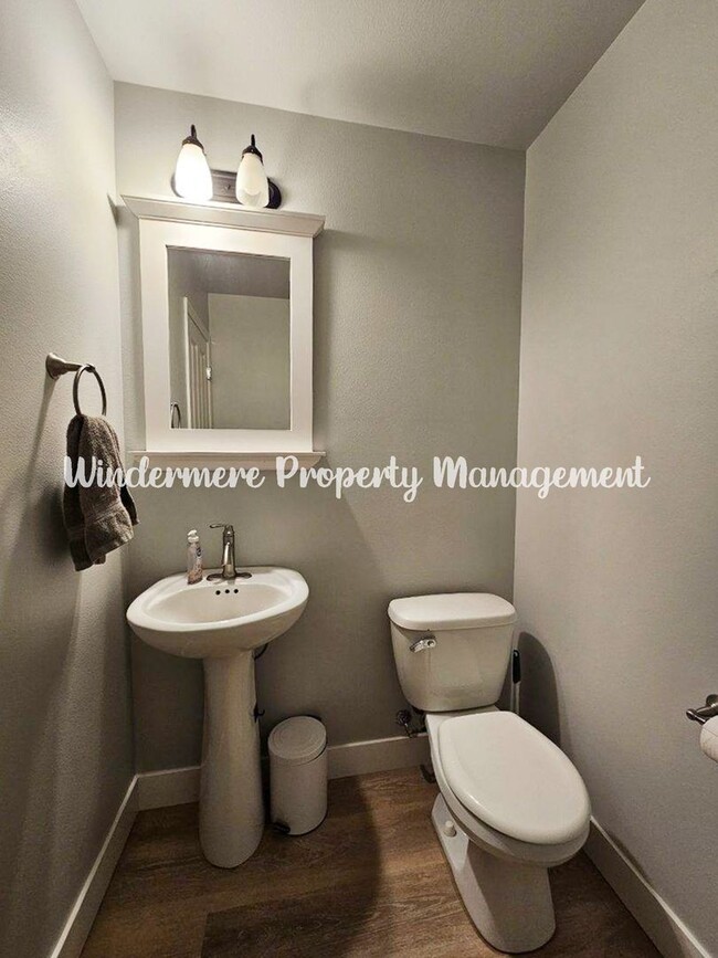 Building Photo - Commuter's Dream in Manchester!