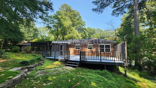 Building Photo - 1032 Homewood Ct