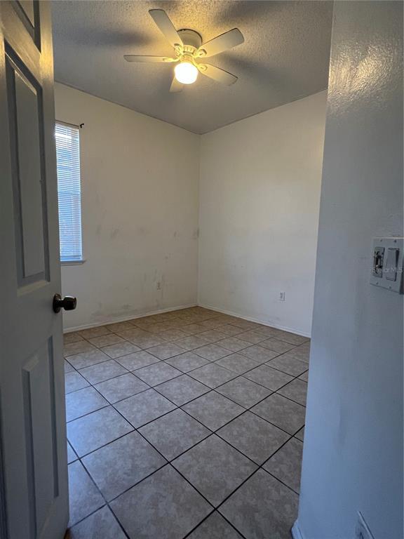 Building Photo - 617 Lake Biscayne Way