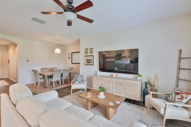 Building Photo - 1129 Emerald Hill Way