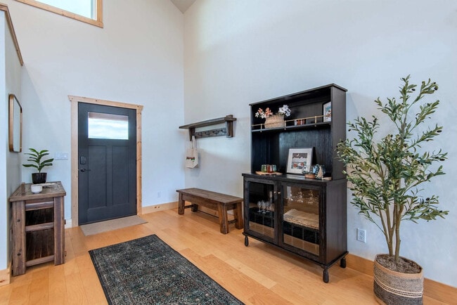 Building Photo - 4535 Roxanne St