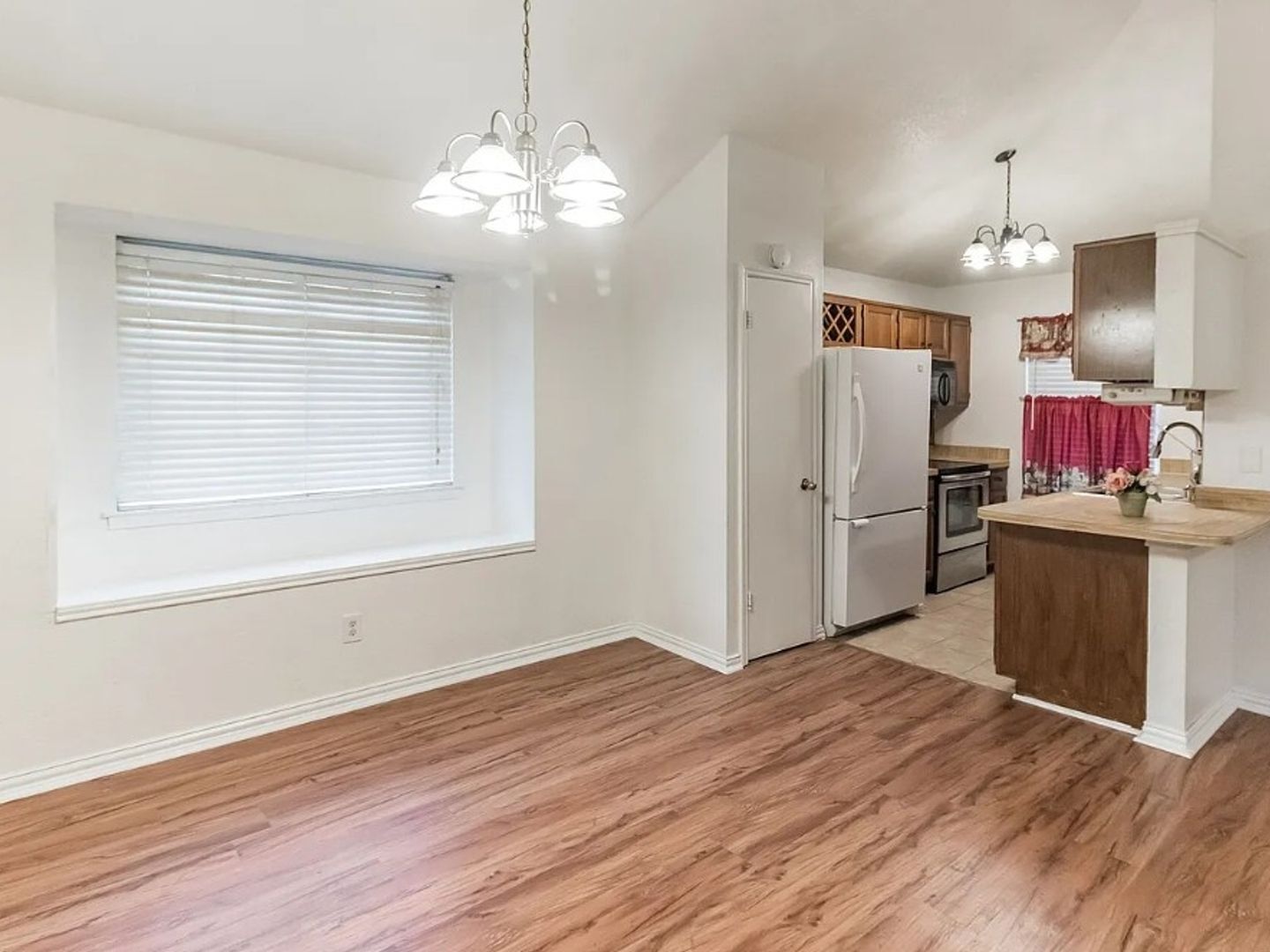 Building Photo - 4118 Cochise Dr