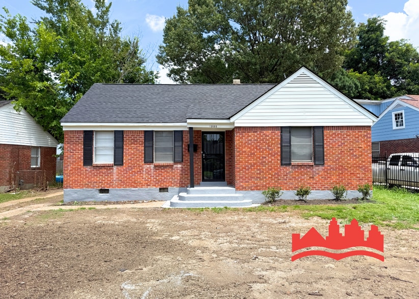 Primary Photo - 1080 Waring Rd