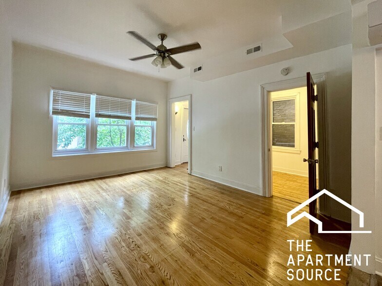 Building Photo - 2638 W Belden Ave