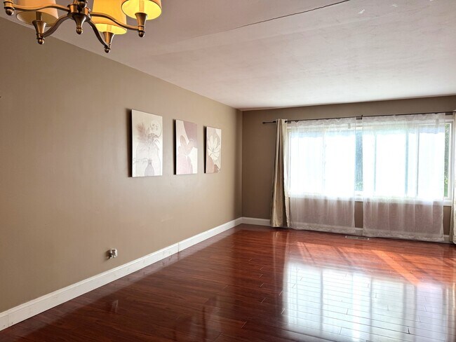 Building Photo - 8113 Norwood Ct
