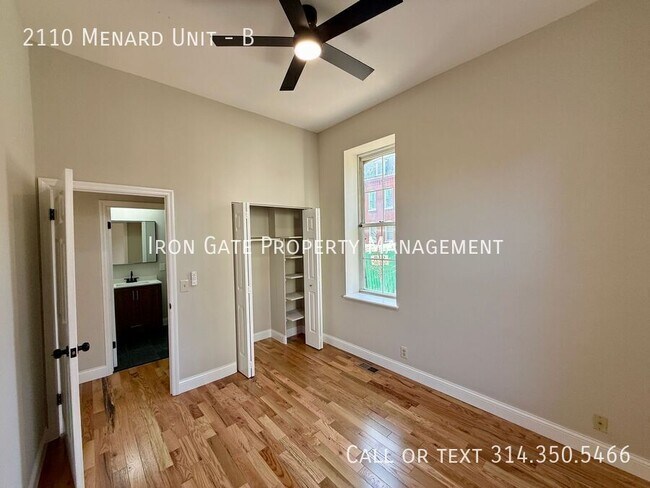 Building Photo - 2110 Menard St