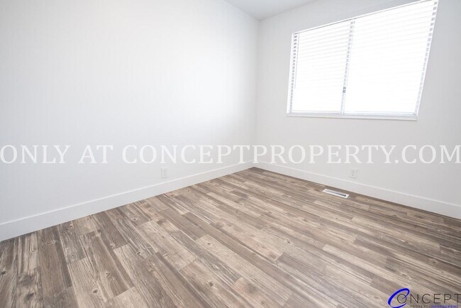 Building Photo - Newly Remodeled 5-Bedroom Home | 2-Car Gar...