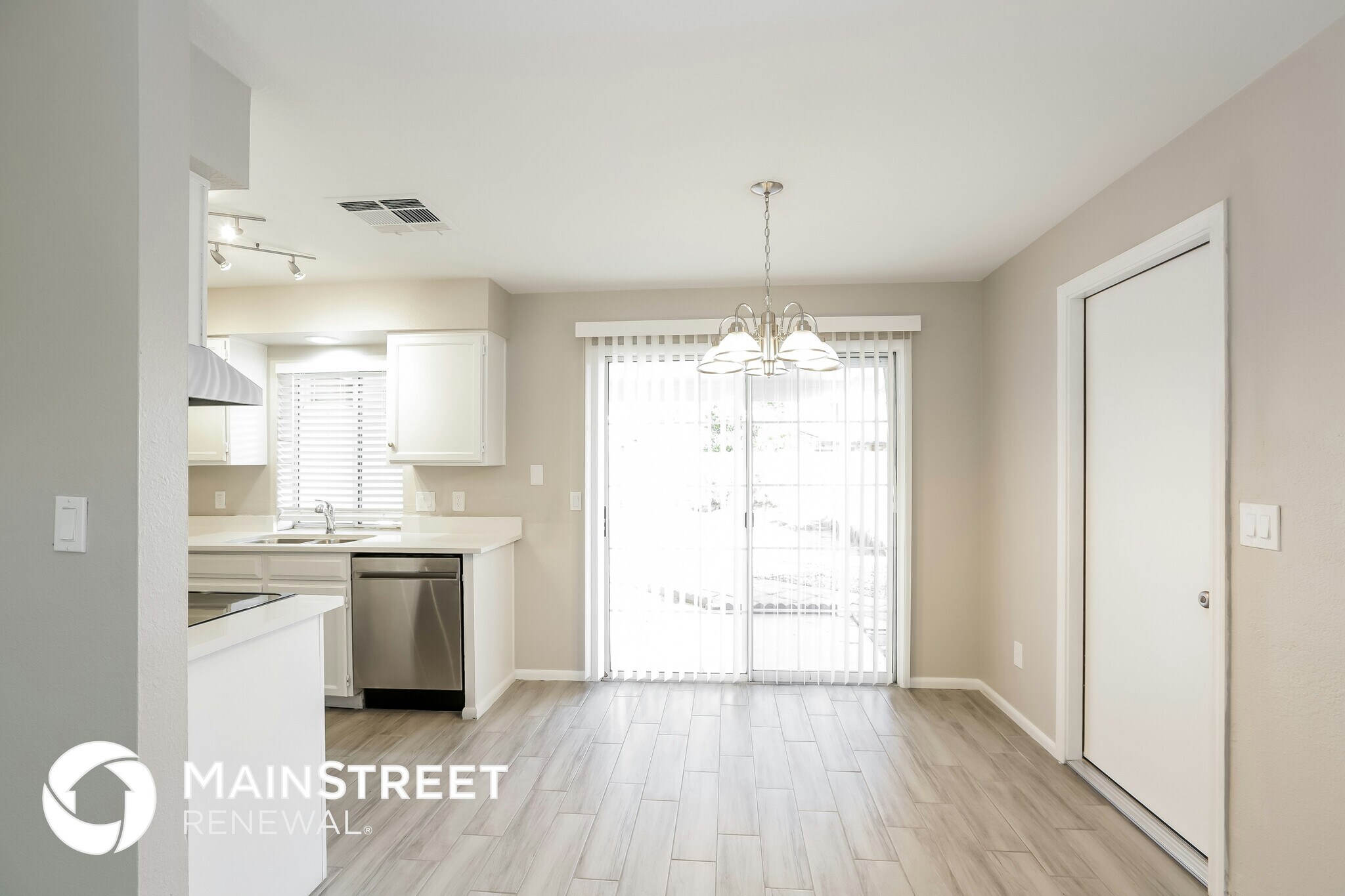 Building Photo - 5122 E Nambe St