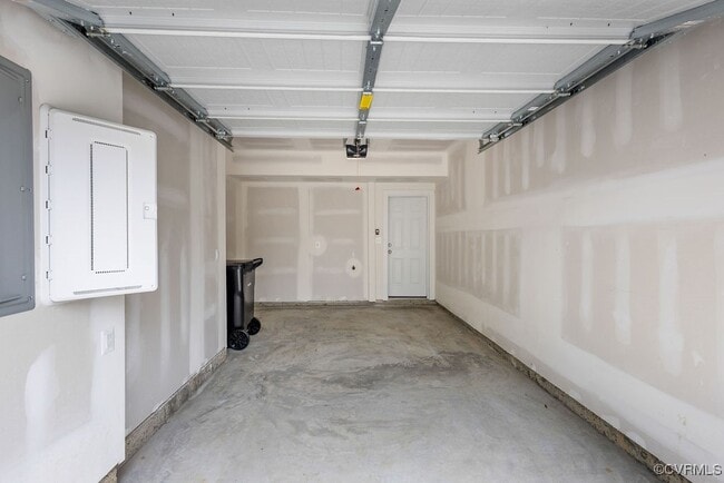 Building Photo - 1020 Bowe St