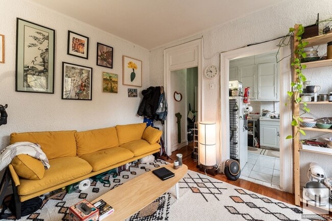 Building Photo - 270-215 15th St